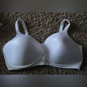 Playtex White Striped Bra-with 4 hooks, adjustable straps